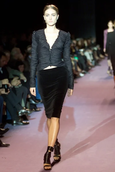 Look 4